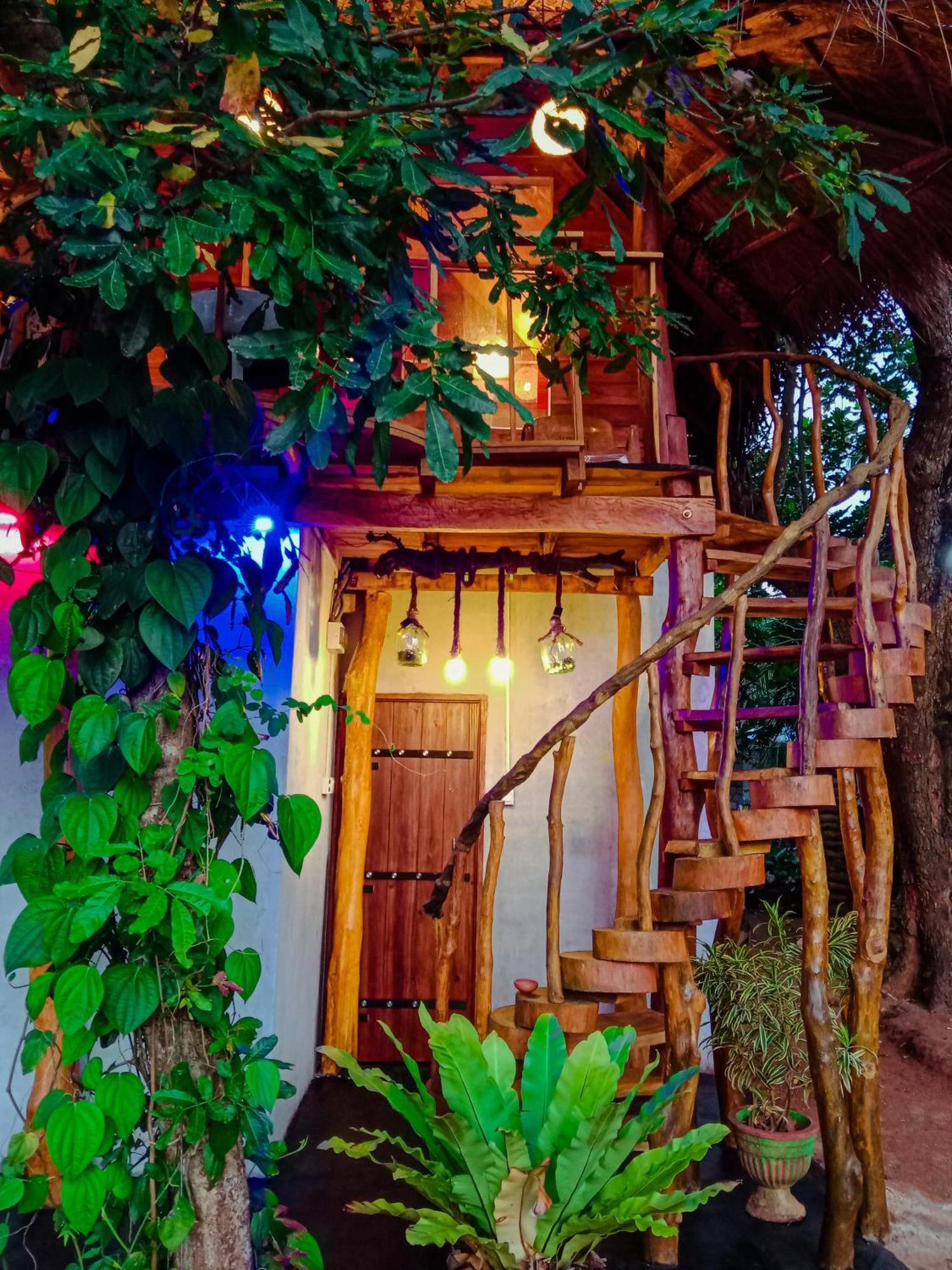 The Banda' Eco Villa Szigirija Kültér fotó