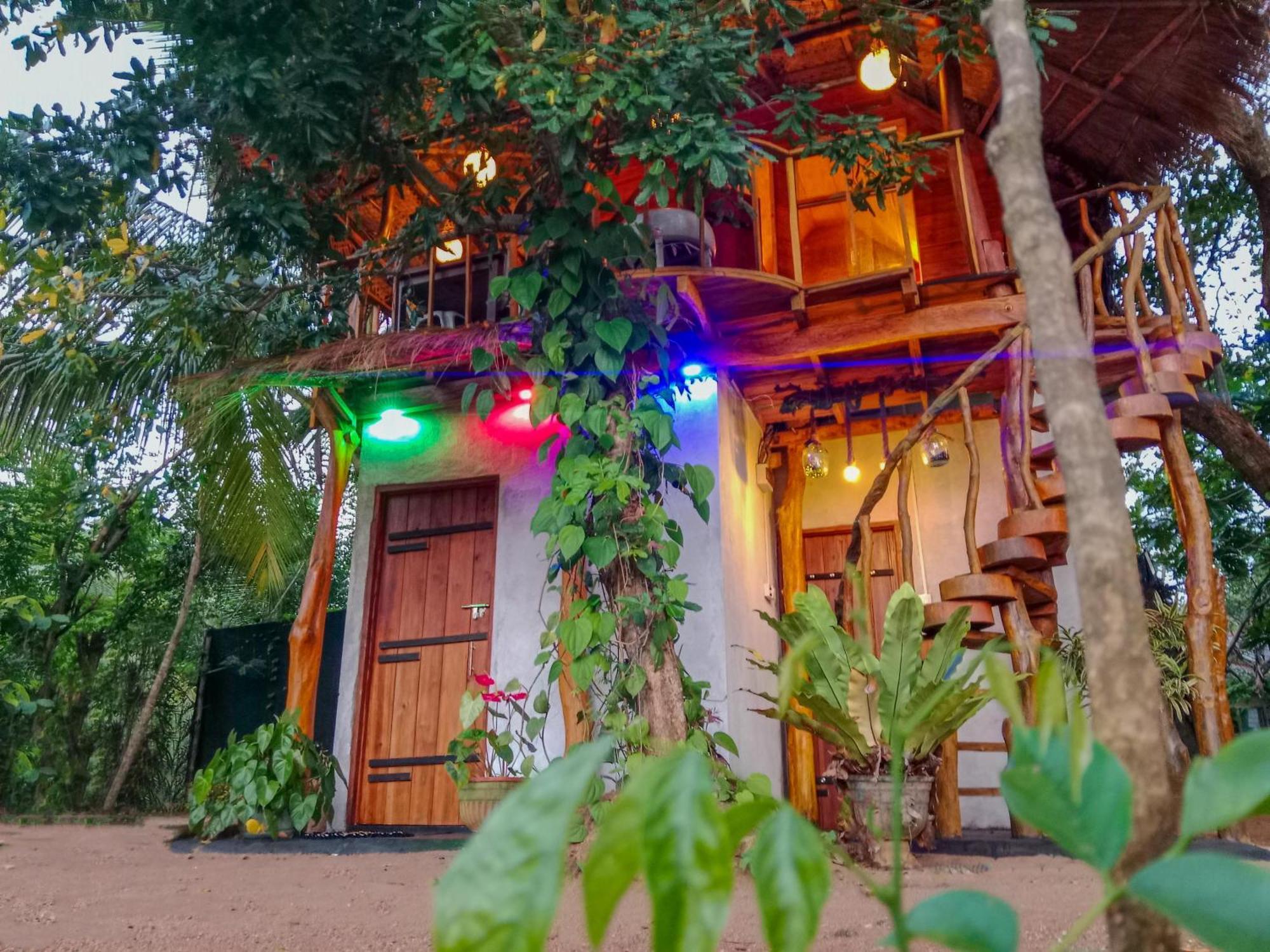 The Banda' Eco Villa Szigirija Kültér fotó