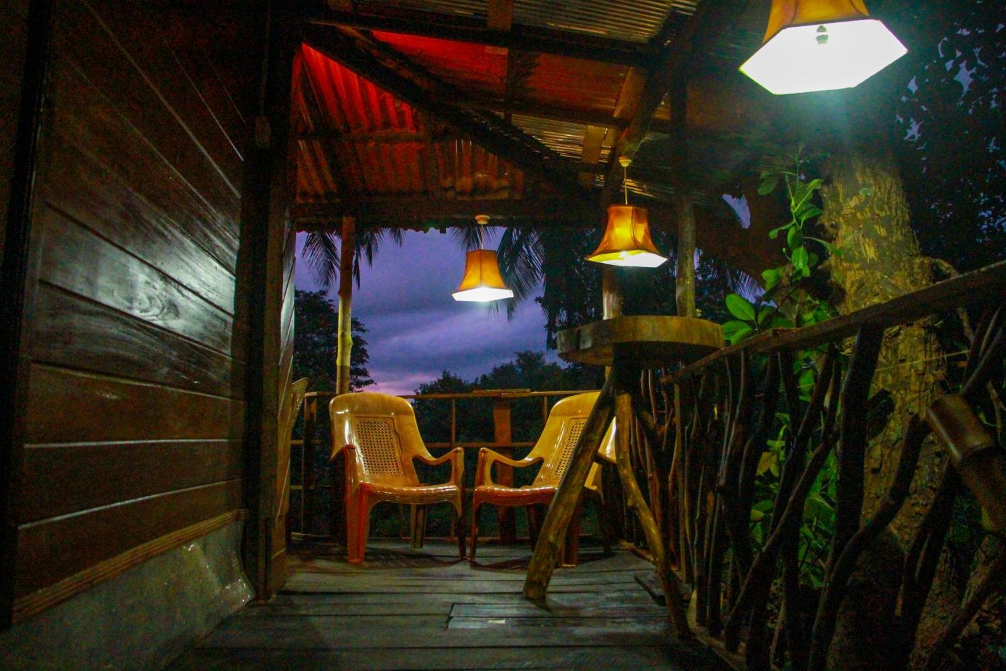 The Banda' Eco Villa Szigirija Kültér fotó