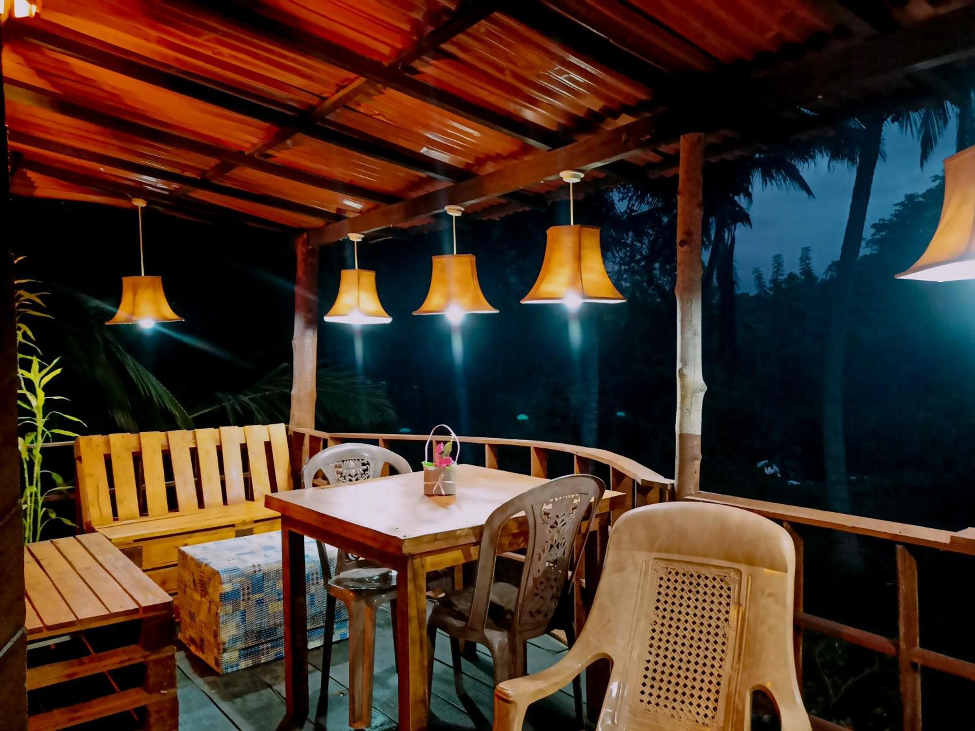 The Banda' Eco Villa Szigirija Kültér fotó