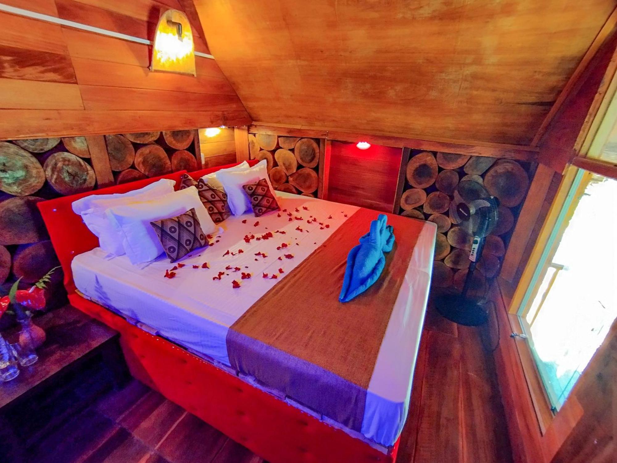 The Banda' Eco Villa Szigirija Kültér fotó