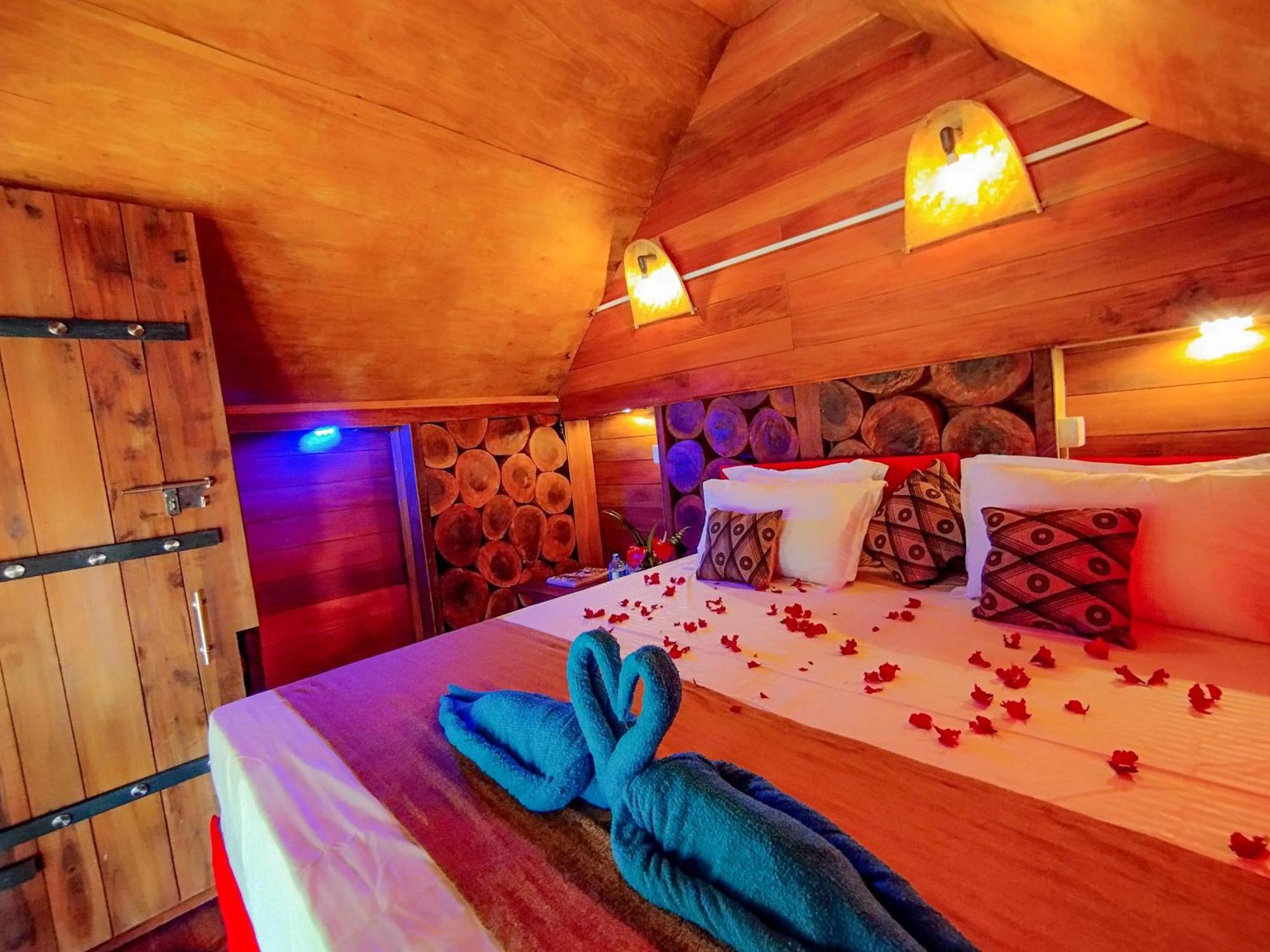 The Banda' Eco Villa Szigirija Kültér fotó