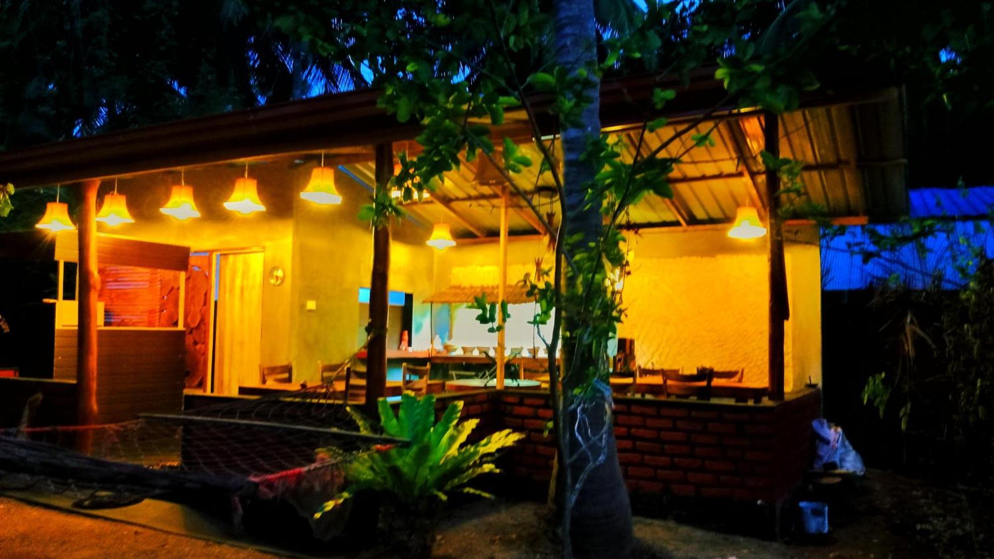 The Banda' Eco Villa Szigirija Kültér fotó